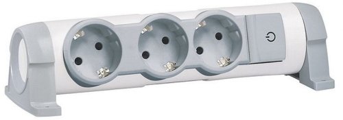 Колодка удлинителя с заземлением и выключателем Legrand Комфорт 3-м 16А 3500Вт бело-серый фото Колодка удлинителя с заземлением и выключателем Legrand Комфорт 3-м 16А 3500Вт бело-серый картинка